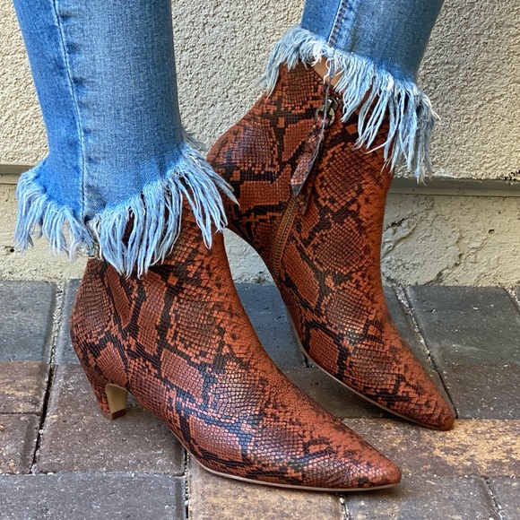 Genuine Leather Exotic Kitten Heel Pointy Toe Boot - Picture 6 of 11